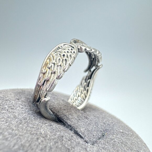 VTG Sterling Silver 925 Angel Wings Textured Design Band Ring Size 5.75 - Picture 6 of 11